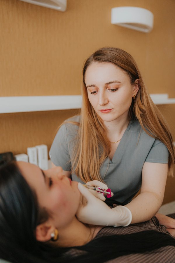 Usuwanie zmarszczek i bruzd